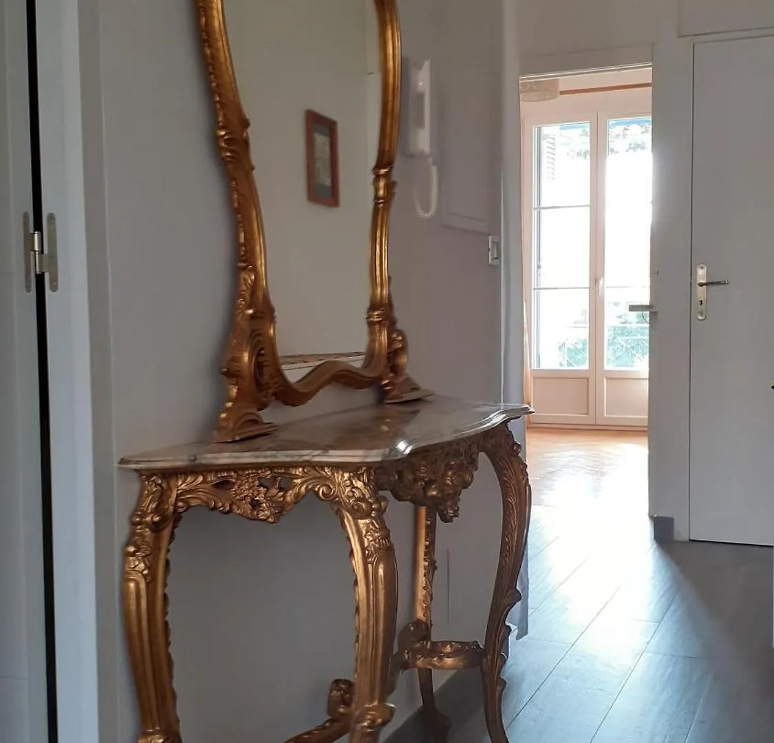 Apartment Palais de Coppet Nice
